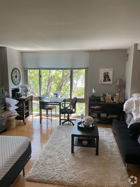 Building Photo - 951 25th St NW Unit 601N Rental