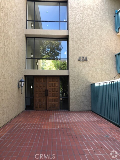 Building Photo - 424 N Bellflower Blvd Unit 202 Rental