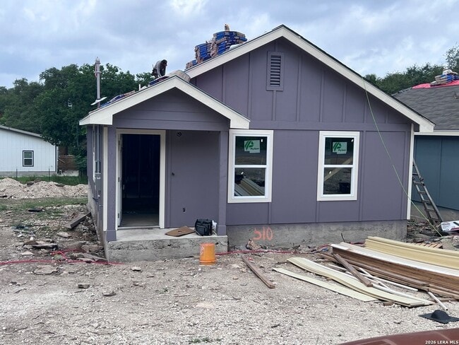 Building Photo - 510 Valley View St