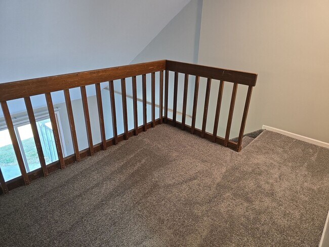 Photo - Spacious Townhouse Living Just Outside Downtown Woodburn Unit Apt 311