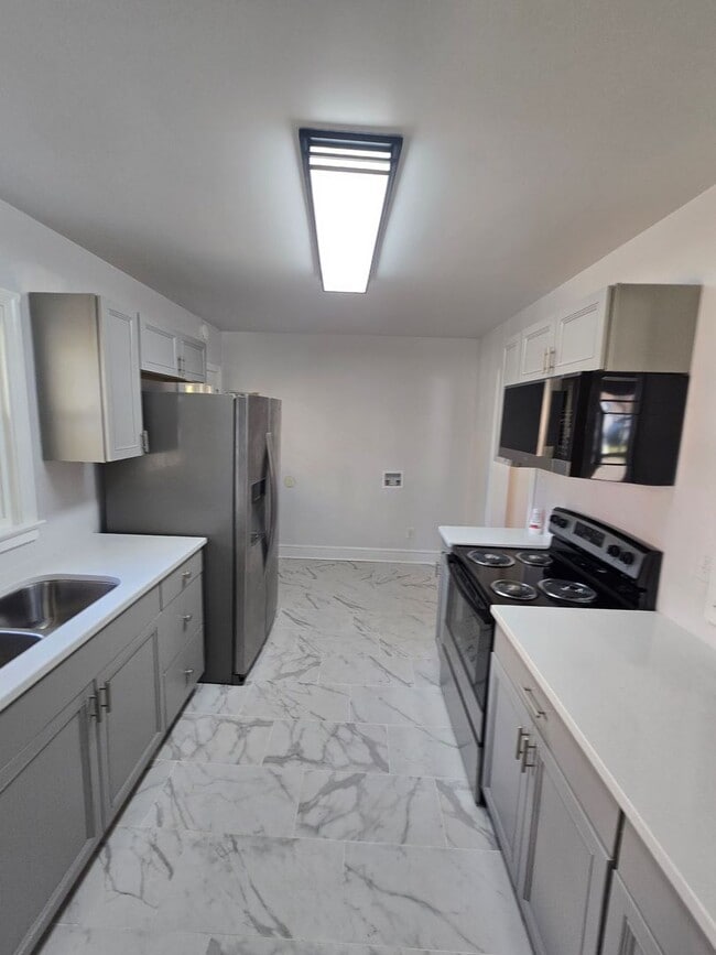 Photo - COMPLETELY RENOVATED 2 bedroom house