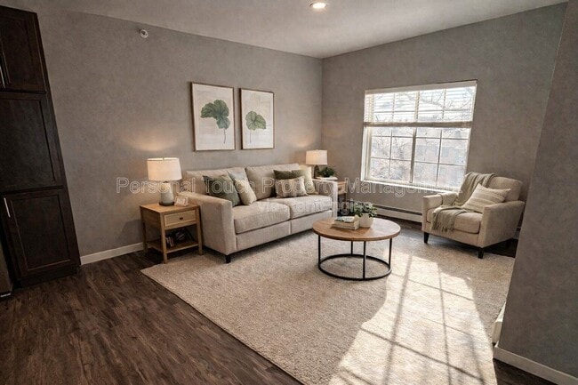 Building Photo - 600 8th St S Unit 302