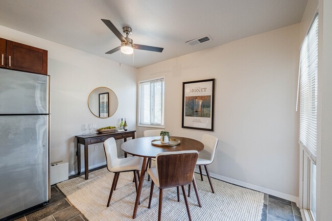 2 Bed - Bethesda - The Hanover Apartments