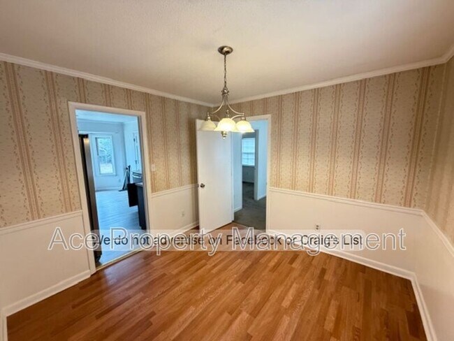 Photo - 1863 Windlock Dr