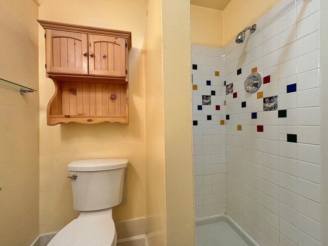 176 S Chestnut St Unidad 5