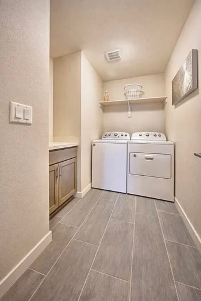 Photo - 10714 NE 97th Ave