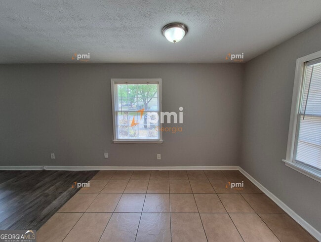 Photo - 808 Wilson Cir SW