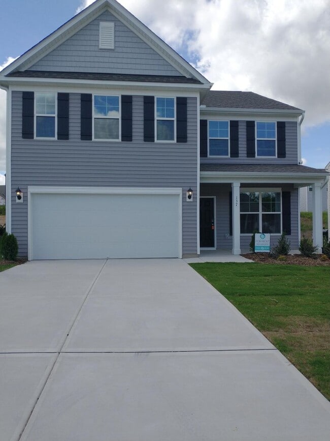 Building Photo - Coming Soon - Gorgeous Home with 4 bedroom, 2.5 bath and large loft area!
