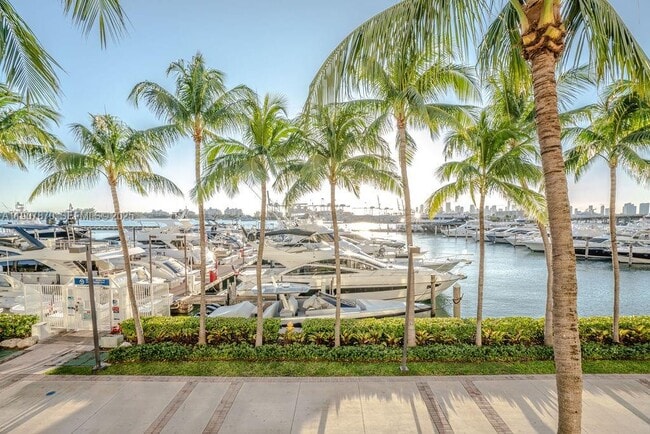 Building Photo - 400 Alton Rd