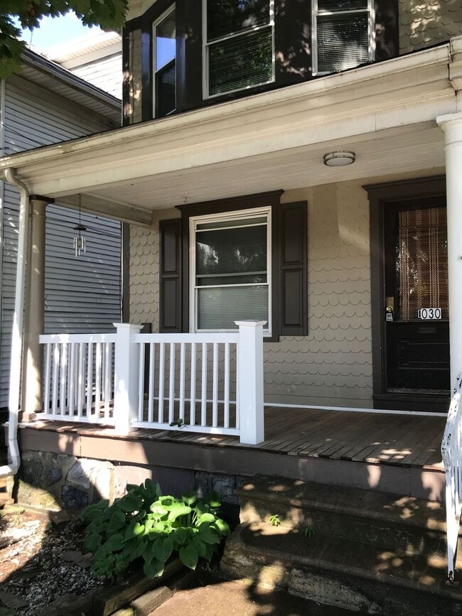 Building Photo - 1030 Center St Unit 1030 Center Street - 2nd Floor