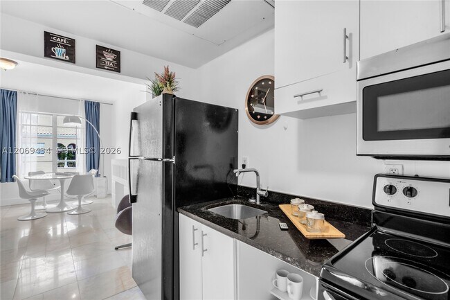 Photo - 801 8th St Unit 203