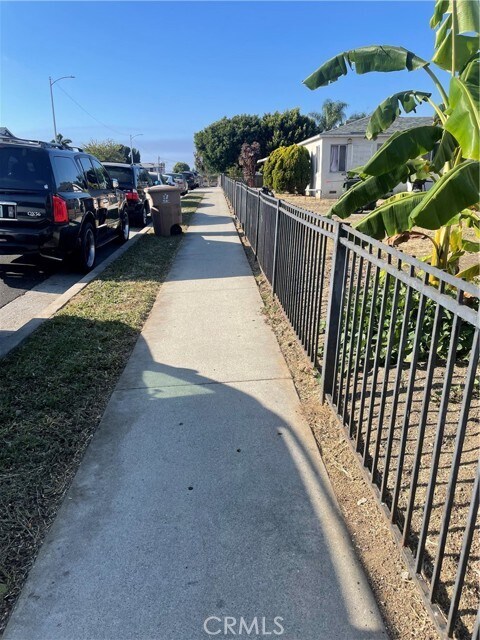 Photo - 11140 S Mariposa Ave