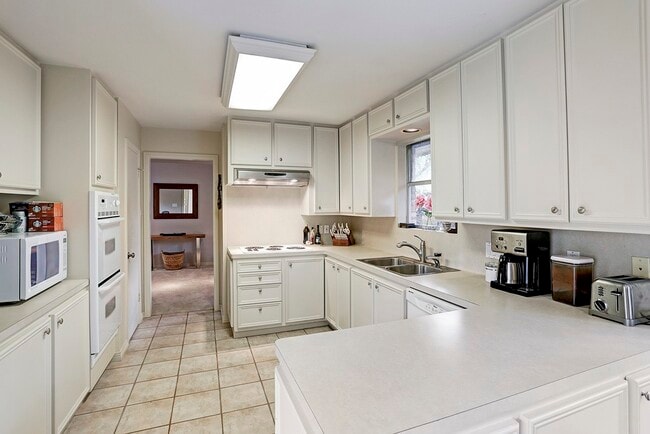 Photo - 1611 Potomac Dr