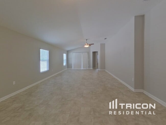 Photo - 1905 Constitutional Republic Pl