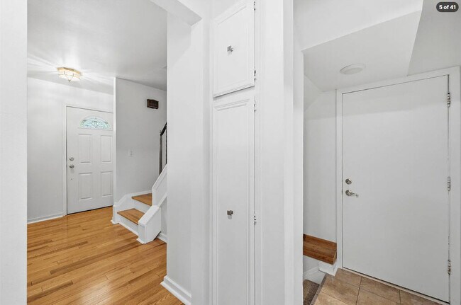 1510 King George Blvd