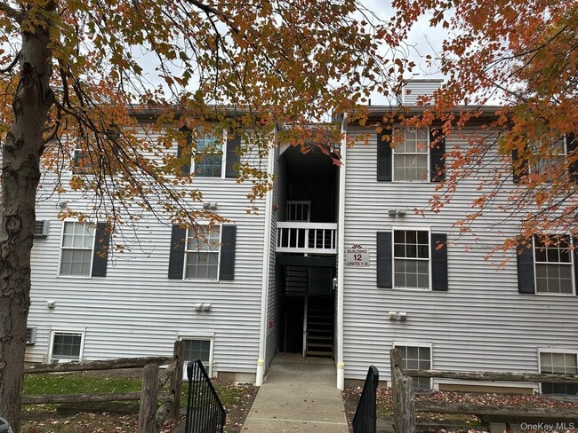 12 Lexington Hills Rd Unit 2