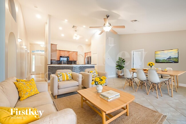 Photo - 346 NE 23rd St