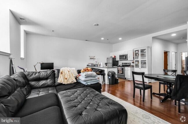 Building Photo - 1001-13 Chestnut St Unit 1003W Rental