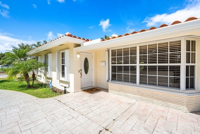 Photo - 5221 NE 26th Ave