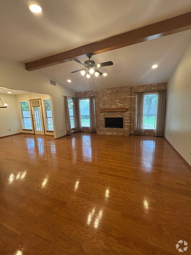 Building Photo - 13722 Oak Pebble Rental