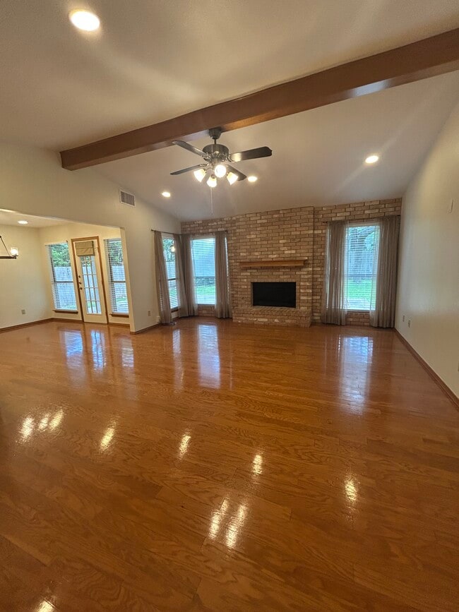 Photo - 13722 Oak Pebble House