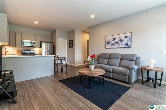 Photo - 948 N Front St Unit C-5