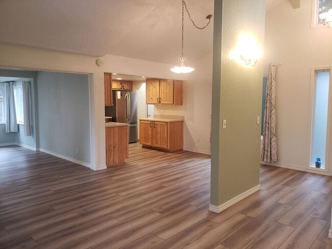 Photo - Adorable One-Level House with Huge Backyard in Vancouver!