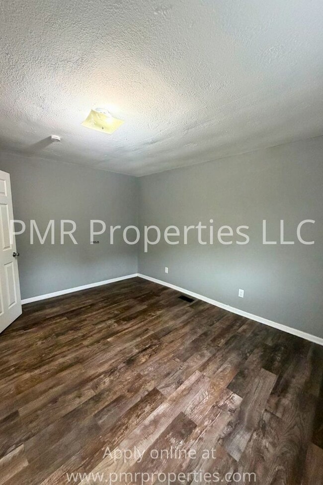 Photo - 2 Bedrooms / 1 Bathroom House