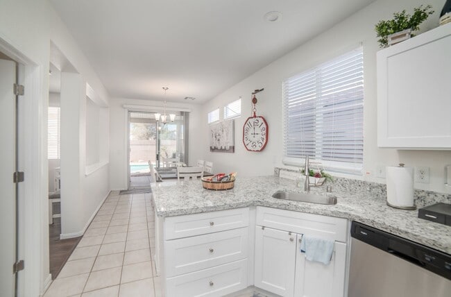 Photo - Beautiful home with POOL and spa located n...