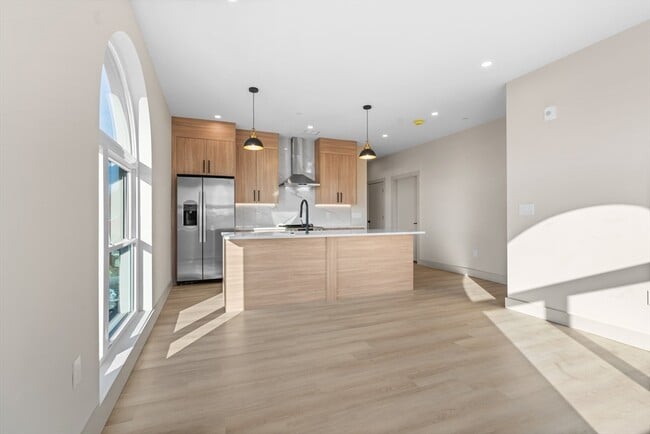 Photo - 453 Franklin St Unit 303