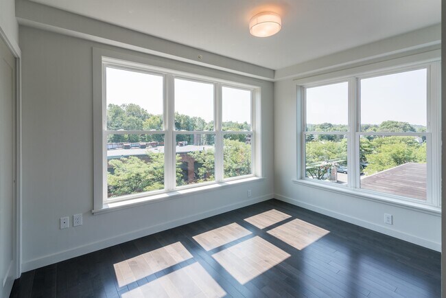 Photo - 3389 Washington St Unit 401