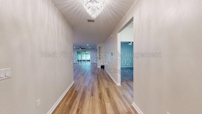 Photo - 2704 Daylily Ln
