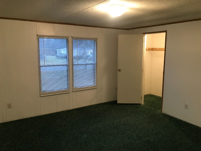 Photo - 500 Linen Ln