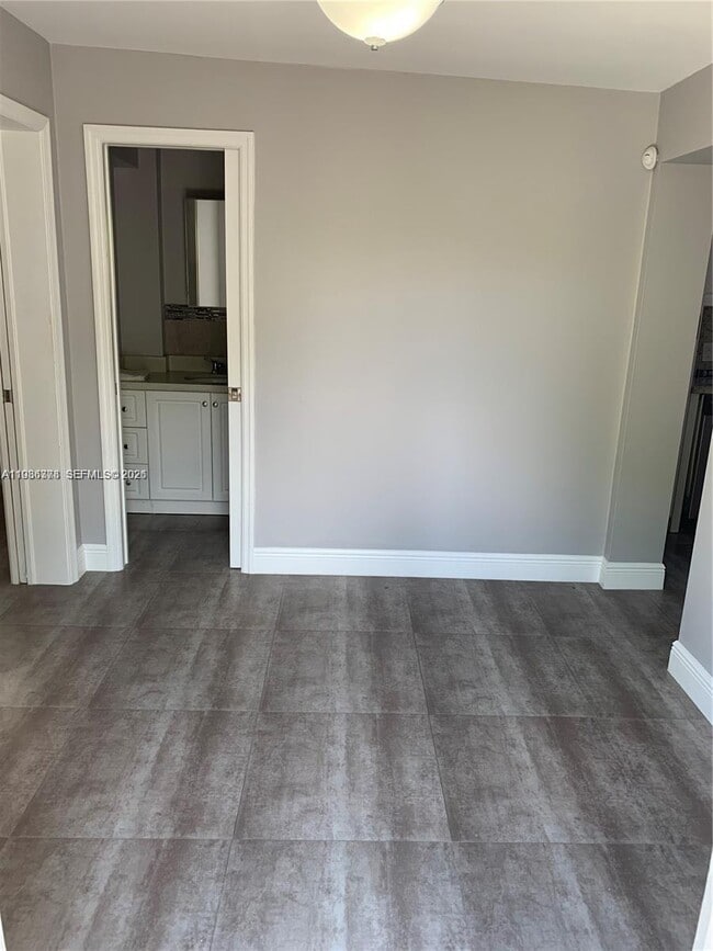 Photo - 40 Olive Dr Unidad 1