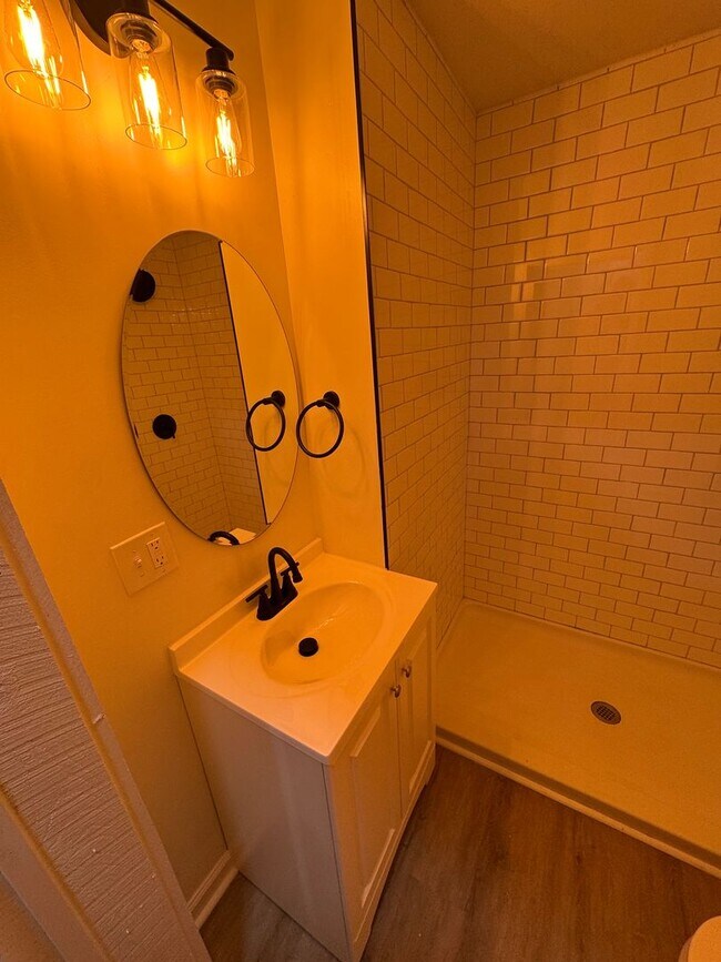 Photo - 2507 Cleveland Ave Unit F