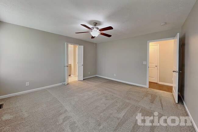 Photo - 549 Medallion Cir