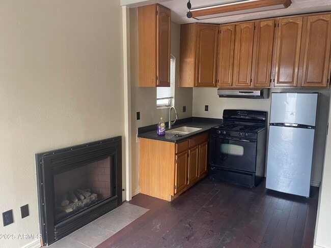Building Photo - 1214 W Roosevelt St Unit 1 Rental