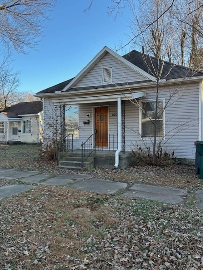 Building Photo - Cute 2 bedroom 1 bath home with shed