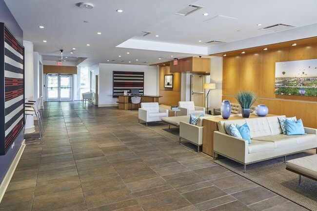 Photo - Mansion House