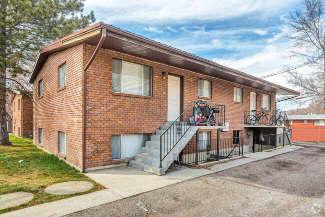 Building Photo - 539 Swenson Ave Unit 2 Rental