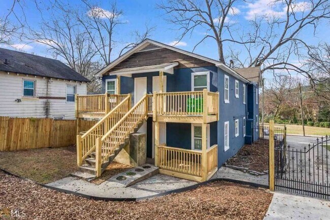 543 Oliver St NW