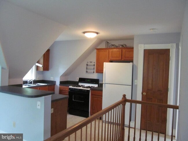 Building Photo - 1654 Milldale Rd