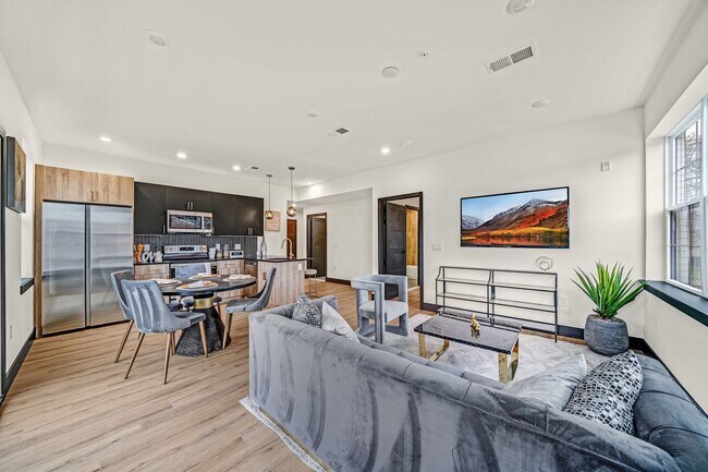 Photo - 142 Church St Unit 2bed/2bath Luxury
