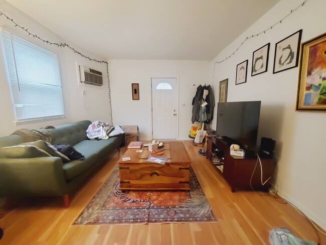 234 Seaside Ave