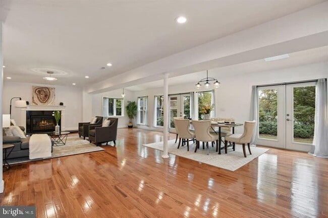 Photo - 7221 Hyde Rd