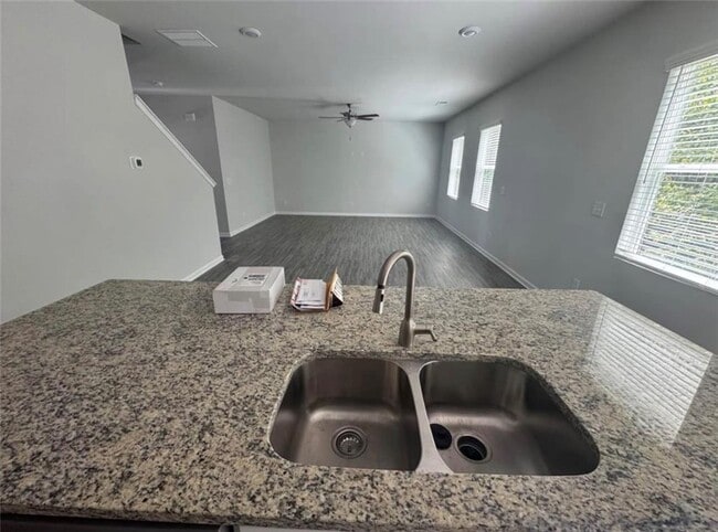 Photo - 25 Bush Arbor Pl