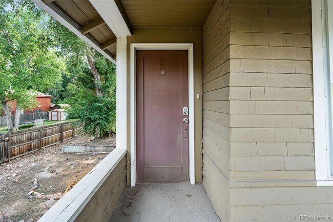 Photo - 1532 N Chestnut St