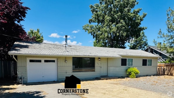 Building Photo - 603 N Ross Ln Rental