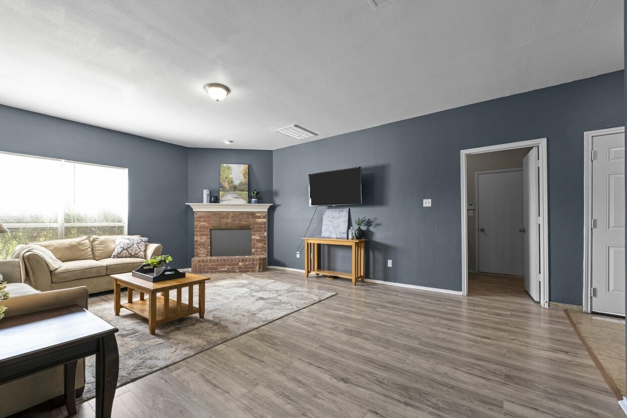 Photo - 1125 Urban Dr