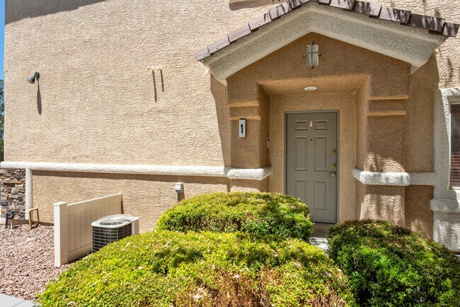 Photo - 3520 Glorious Iris Pl